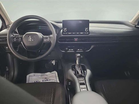Used 2025 Honda HR-V LX image 11