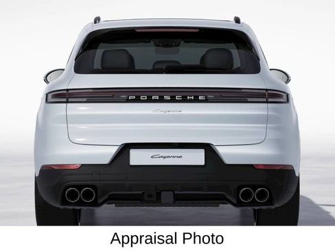 Certified 2024 Porsche Cayenne AWD/4WD image 7