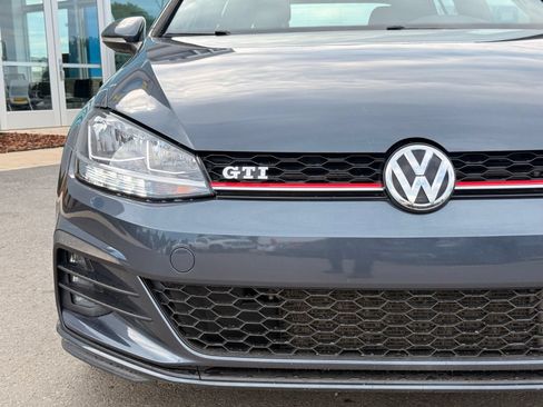 Used 2018 Volkswagen GTI SE FWD image 7
