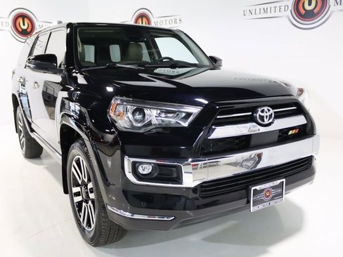 Used 2021 Toyota 4Runner Limited image 17