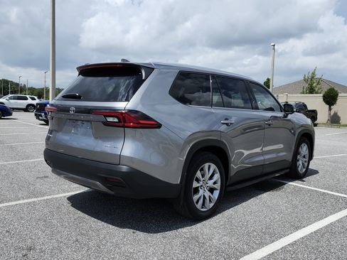 Used 2026 Toyota Grand Highlander AWD Hybrid image 7