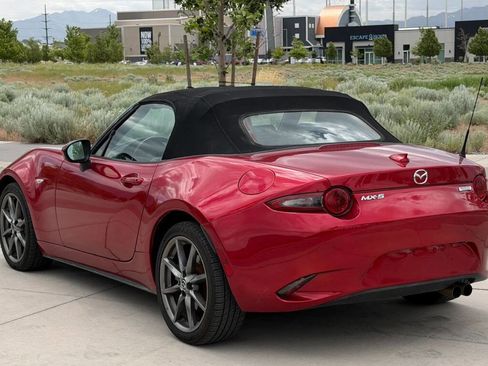 Used 2016 MAZDA MX-5 Miata Grand Touring RWD image 8
