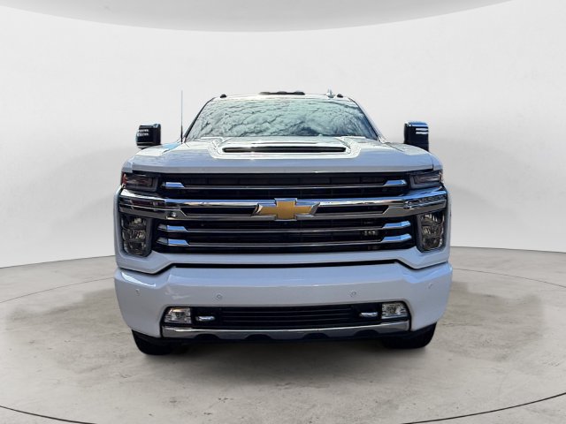 Used 2022 Chevrolet Silverado 3500 High Country w/ Z71 Off-Road Package AWD/4WD image 2