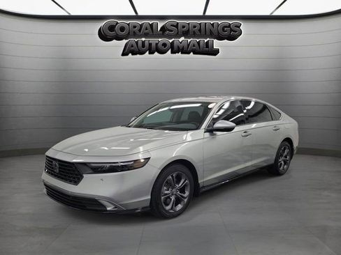 Certified 2024 Honda Accord EX-L image 3