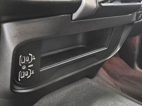 Used 2024 RAM 3500 Big Horn image 30