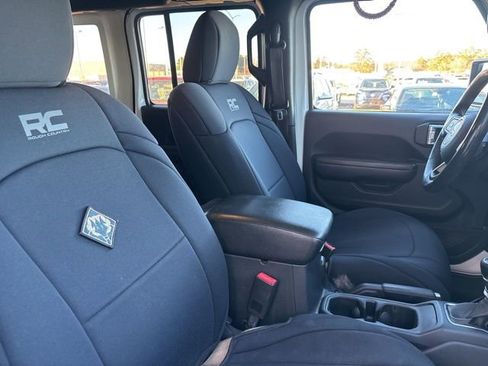 Used 2019 Jeep Wrangler Unlimited Sport S image 22