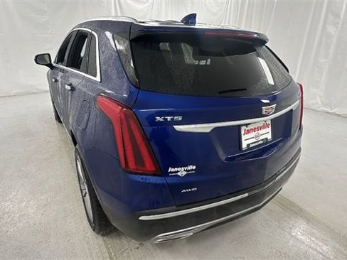 Used 2025 Cadillac XT5 Premium Luxury image 5