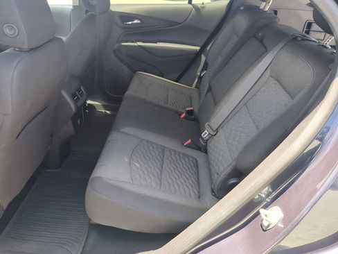 Used 2018 Chevrolet Equinox LT FWD image 29