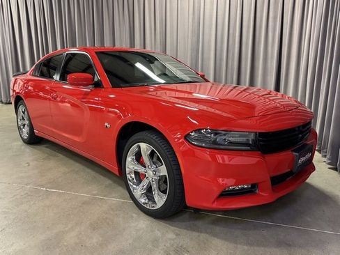 Used 2015 Dodge Charger SXT w/ Premium Group image 1