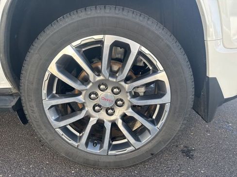 Used 2020 GMC Acadia Denali w/ Denali Ultimate Package image 27