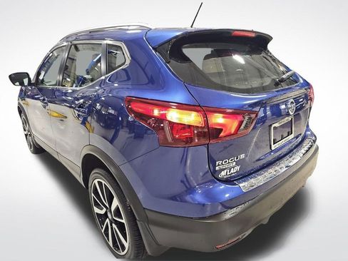 Used 2018 Nissan Rogue Sport SL w/ SL Premium Package image 22