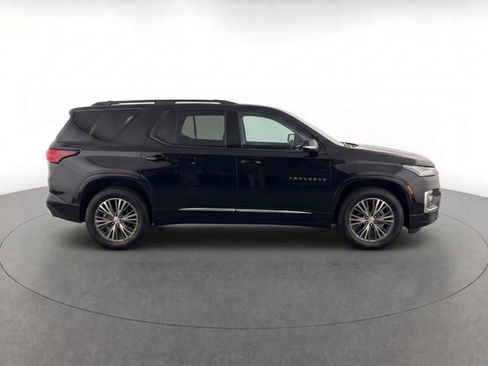 Used 2022 Chevrolet Traverse LT FWD image 8