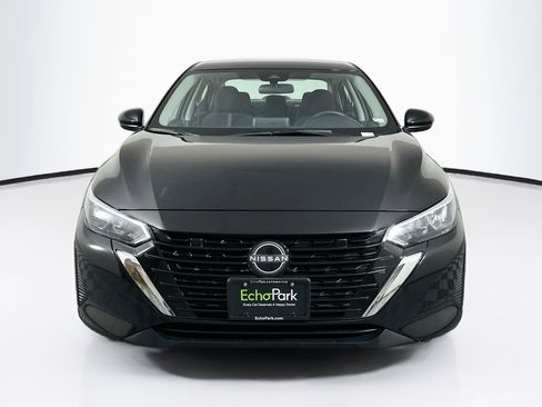 Used 2025 Nissan Sentra SV FWD image 2