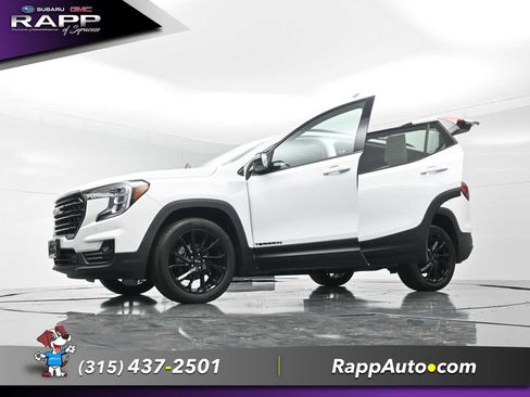 Used 2023 GMC Terrain SLT w/ Tech Package AWD/4WD image 37