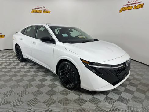 New 2026 Nissan Sentra SR w/ Floor Mat Package image 9