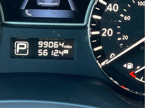 Used 2015 Nissan Pathfinder SL FWD image 20