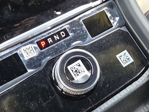 New 2025 Jeep Grand Cherokee Altitude image 14