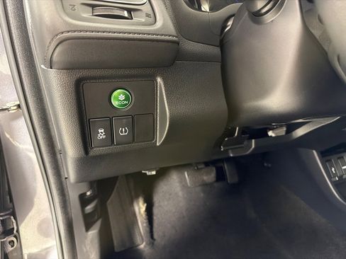 Used 2018 Honda HR-V EX image 15