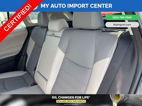 Used 2024 Toyota RAV4 XLE Premium image 24