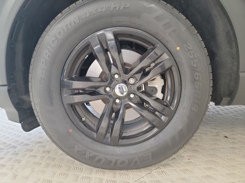 Used 2022 Ford Explorer XLT w/ Equipment Group 202A RWD image 10