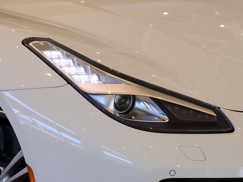 Certified 2018 Ferrari GTC4Lusso image 18