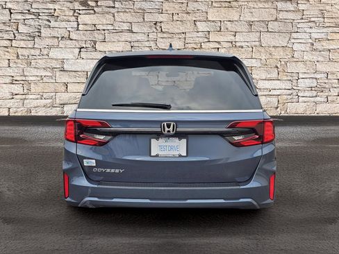 New 2026 Honda Odyssey EX-L image 7