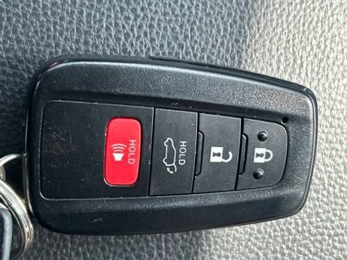 Certified 2025 Toyota RAV4 XLE w/ Convenience Package AWD/4WD image 63