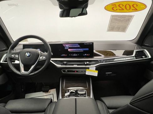 Certified 2025 BMW X5 sDrive40i image 10