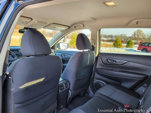 Used 2019 Nissan Rogue S w/ Special Edition Package image 12