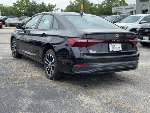 Used 2025 Volkswagen Jetta Sport FWD image 7