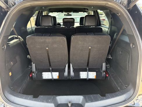 Used 2019 Ford Explorer XLT w/ Equipment Group 202A FWD image 12
