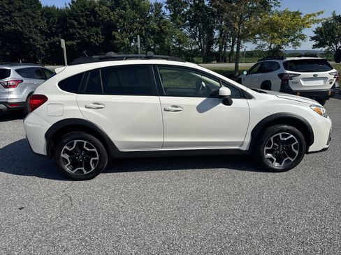 Used 2017 Subaru Crosstrek 2.0i Premium AWD/4WD image 28