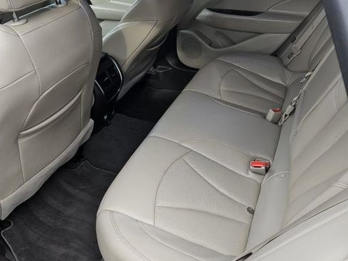 Used 2017 Buick LaCrosse Essence image 11