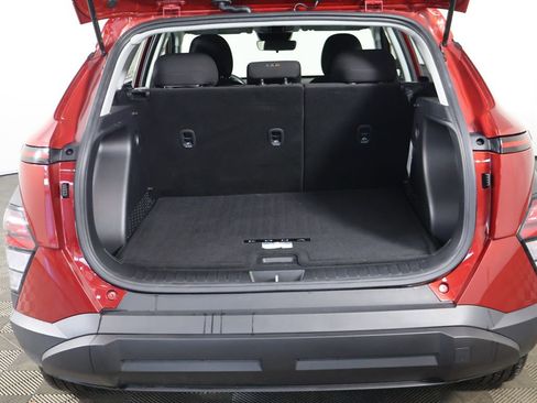 Used 2025 Hyundai Kona SE FWD image 17
