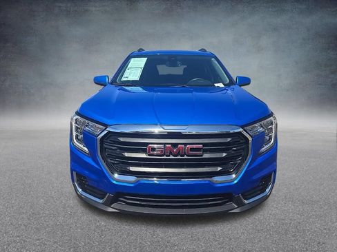 Certified 2024 GMC Terrain SLE w/ Driver Convenience Package FWD image 9