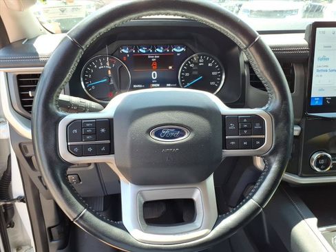 Used 2022 Ford Expedition XLT AWD/4WD image 15