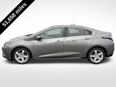 Used 2017 Chevrolet Volt LT w/ Comfort Package image 2