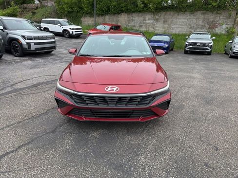 Certified 2024 Hyundai Elantra SEL FWD image 2