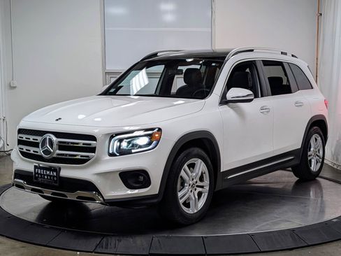 Used 2022 Mercedes-Benz GLB 250 4MATIC image 4