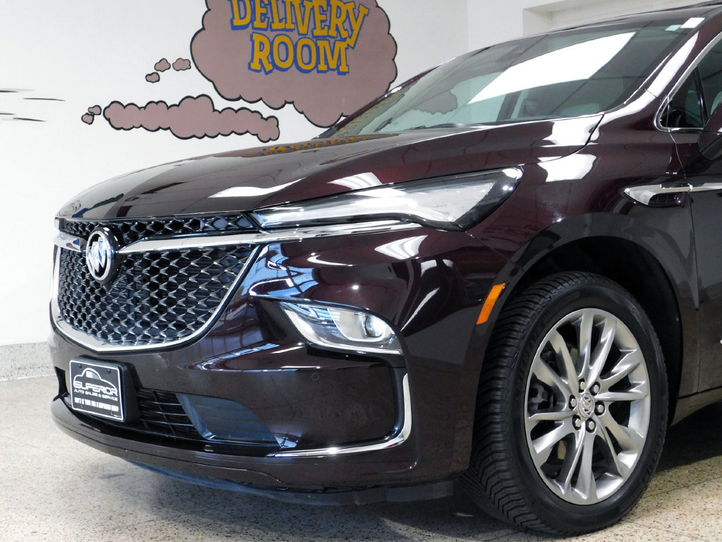 Used 2024 Buick Enclave Avenir AWD/4WD image 12