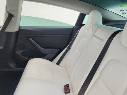 Used 2022 Tesla Model 3 Long Range AWD/4WD image 27