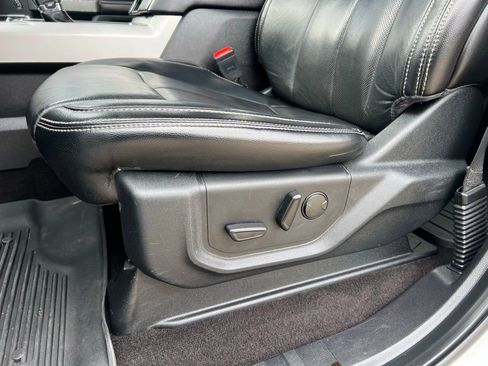 Used 2019 Ford F150 Lariat image 13