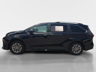 Used 2025 Toyota Sienna XLE FWD video 2