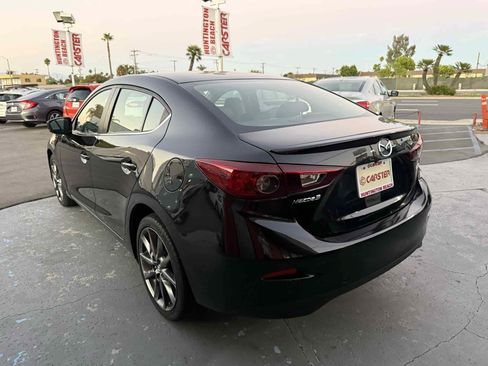 Used 2018 MAZDA MAZDA3 Touring FWD image 42