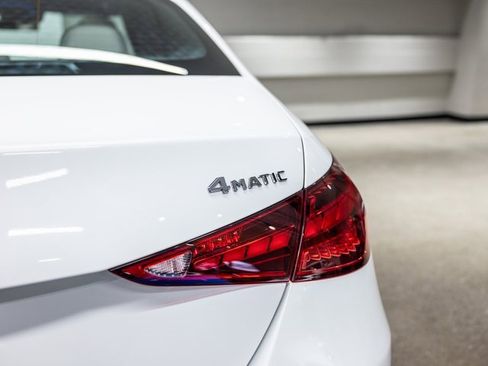 Used 2025 Mercedes-Benz C 300 4MATIC Sedan image 16