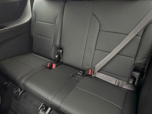 Used 2025 Chevrolet Traverse High Country w/ LPO, Floor Liner Package image 8