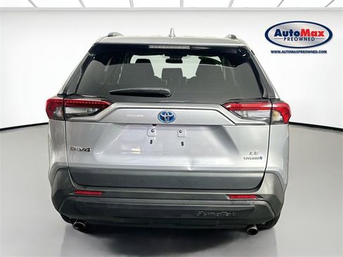 Used 2024 Toyota RAV4 LE image 7
