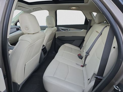 Certified 2023 Cadillac XT5 Premium Luxury w/ LPO, Floor Liner Package image 15