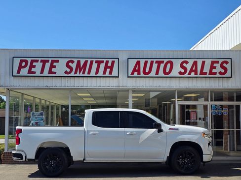 Used 2023 Chevrolet Silverado 1500 RST w/ Z71 Off-Road Package image 2