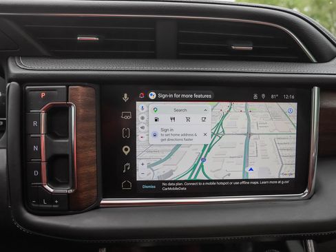 Used 2023 GMC Yukon Denali Ultimate AWD/4WD image 16